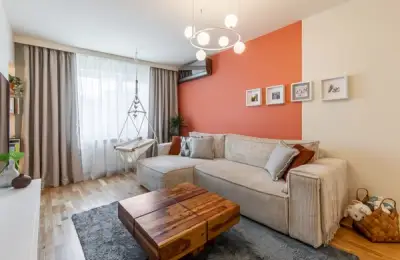 Modern 52 sq m Apartment Furnished in Natural Colors with Bold Accents