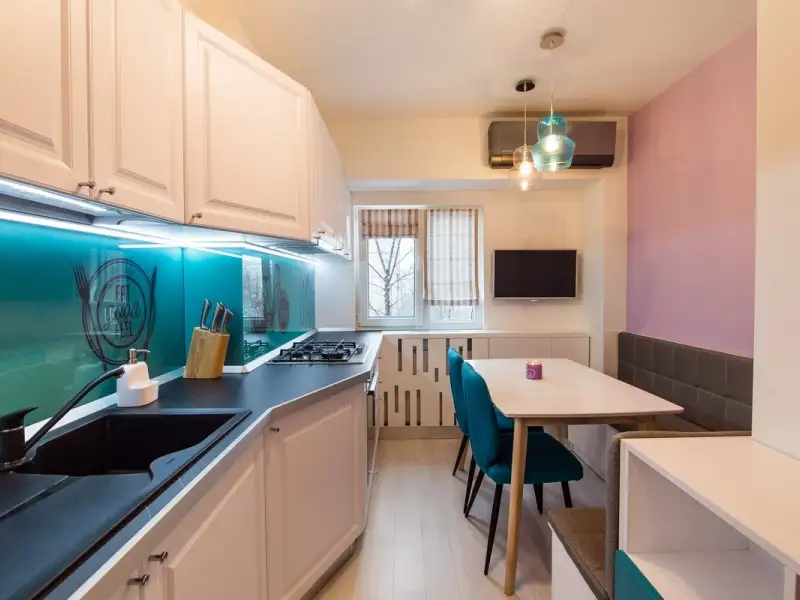 Apartament vechi din Bucuresti adaptat nevoilor unei familii cu 2 copii