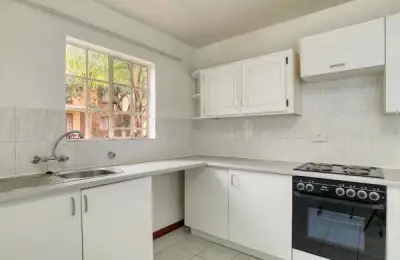 Kitchen Cabinet Organization: Maximize Your Space!