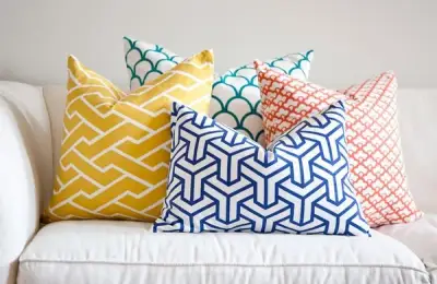 3 Ways to Style Decorative Pillows