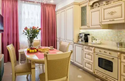 Elegance and Romance: A Provençal-Style Kitchen