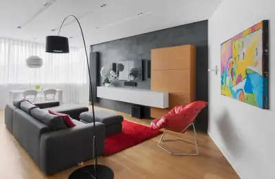Color Accents in a Minimalist Design