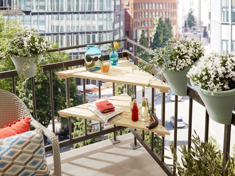 How to Build a Table for a Small Balcony
