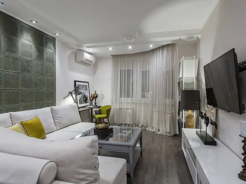 Design contemporan conturat in 70 mp