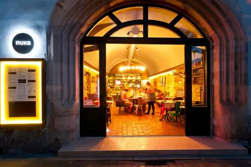 Nuka Bistro – un local unde gasesti intotdeauna un motiv sa stai mai mult decat ti-ai propus