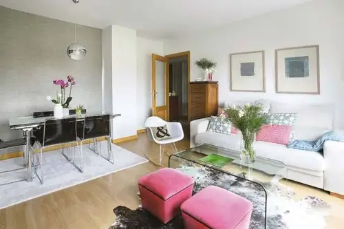 Un apartament modern, vibrant si plin de culoare