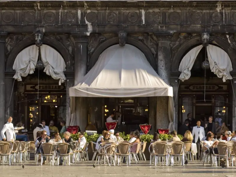 Caffè Florian din Veneția: O poveste a luxului și tradiției