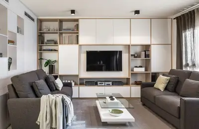 Order and Simplicity for a 100 sq m Apartment