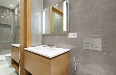 Choosing LED Lighting Fixtures for Your Large Bathroom