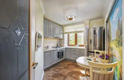 Classic and Comfortable Design for an Elderly Family in