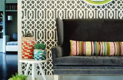 Geometry in Living Models of Interior Design
