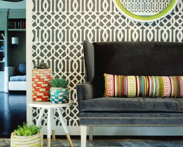 Geometry in Living Models of Interior Design