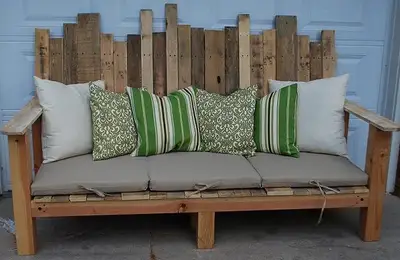 Outdoor Sofa from Recycled Pallets