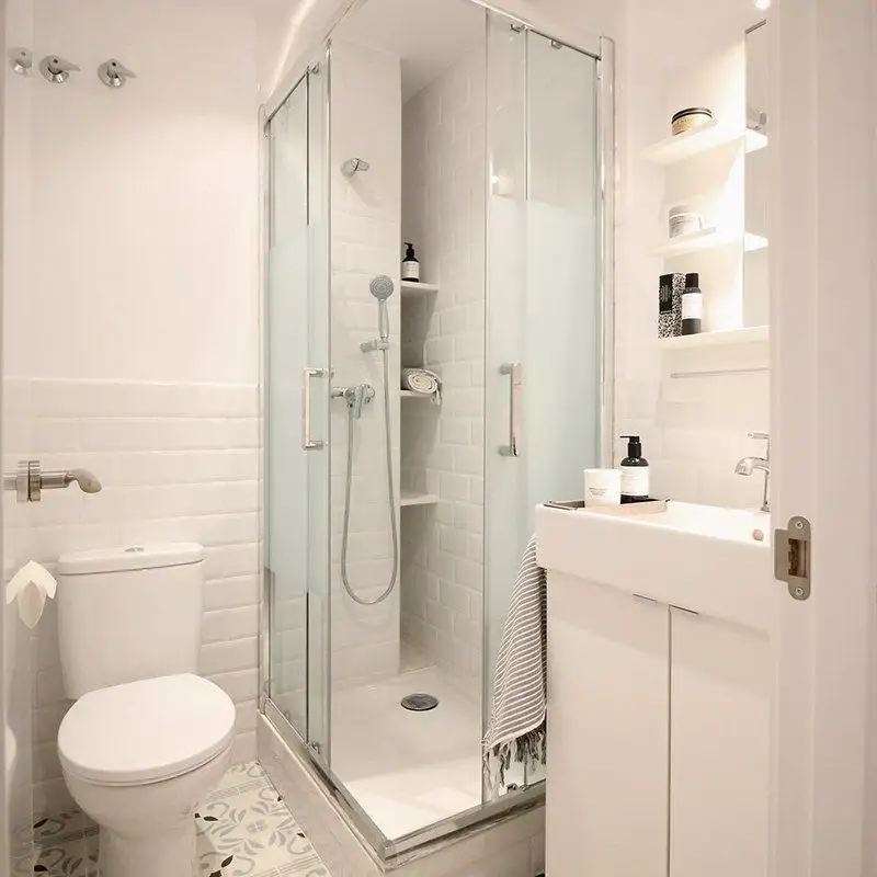 Before and After a Radical Change for a Small Bathroom