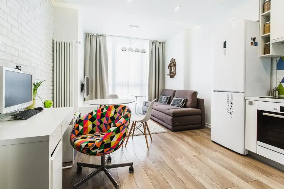 A Two-Bedroom Apartment Furnished in 37 Square Meters for a Family with One Child