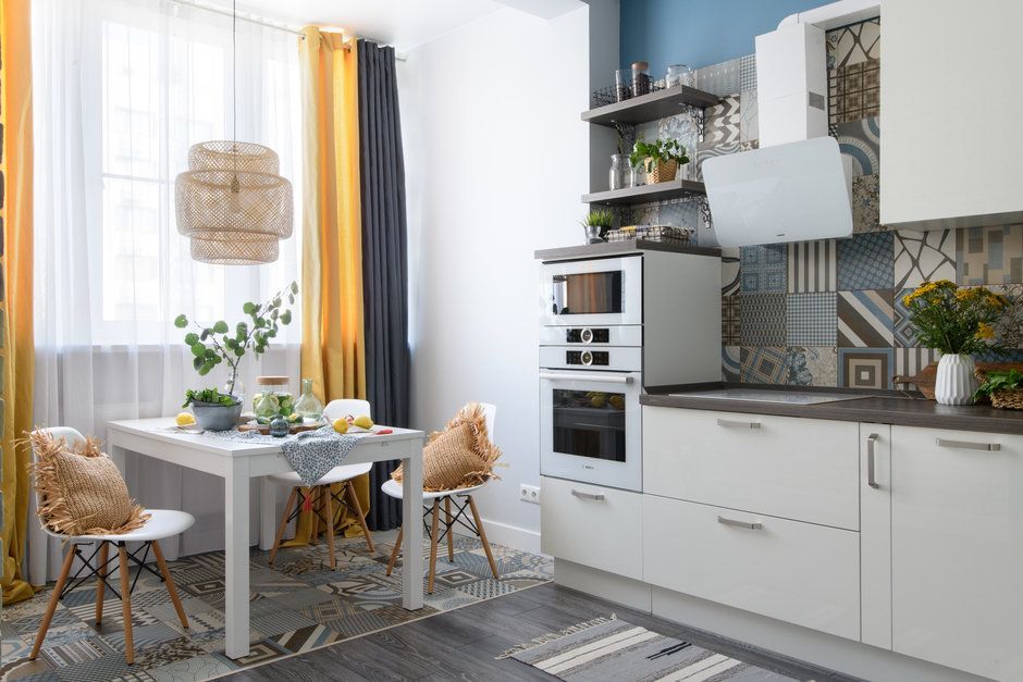 Reconfiguring a 43 sq m Apartment into a Two-Bedroom Unit