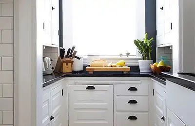 A Small Kitchen Renovation in a Modern-Vintage Style