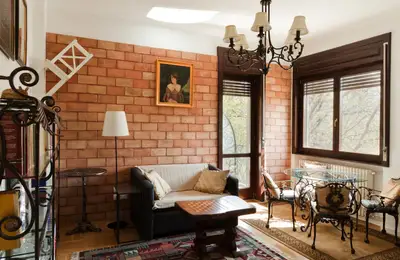 Renovating an Apartment in a Heritage Building: How to Preserve the Memory of an Era