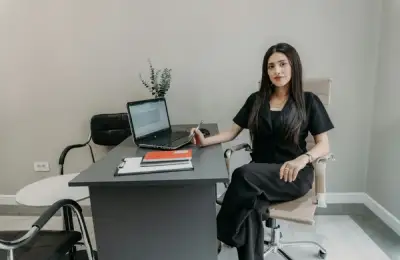Cum poți începe un drum profesional mai clar, chiar dacă nu ai încă o calificare
