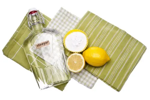 5 solutii naturale de curatat casa