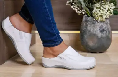 Saboți de casă Batz pentru dame: de ce îi alegi de la magazinul La Paloma pentru confortul de acasă?