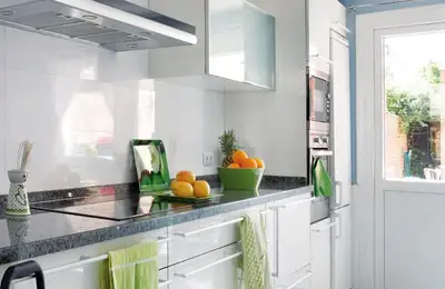 Designing a Spacious Open Kitchen with Colorful Accents