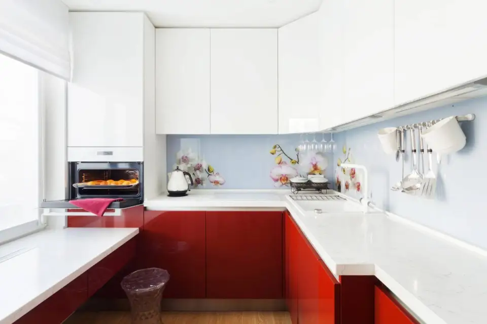 Colorful Accents in a Two-Bedroom Apartment