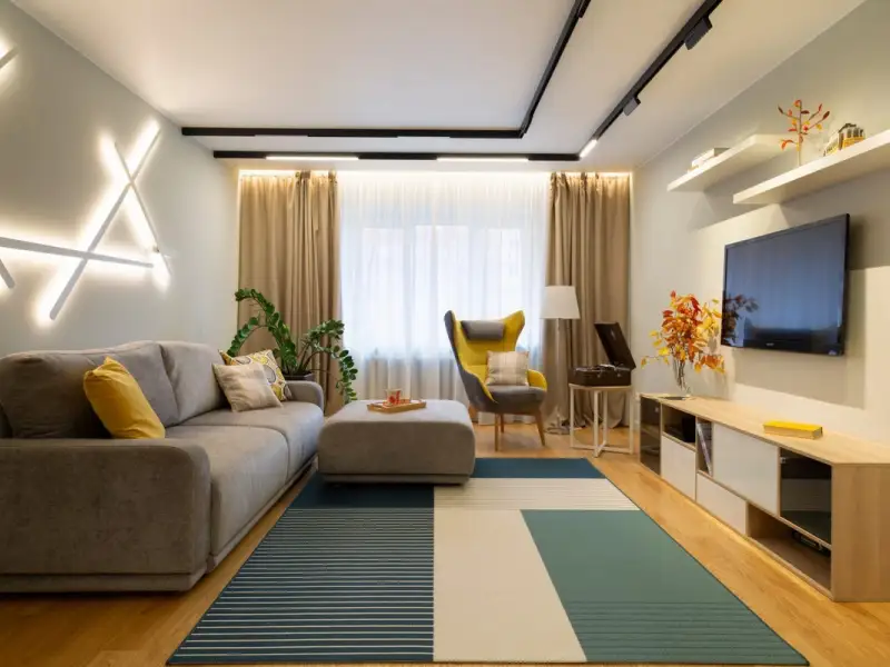 Apartament de 2 camere modern amenajat cu accente de galben