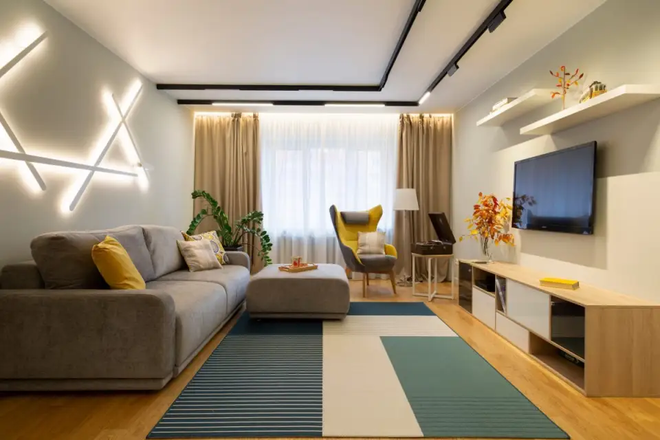 Apartament de 2 camere modern amenajat cu accente de galben