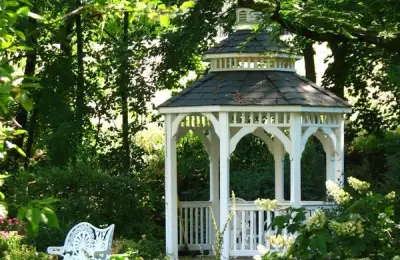20 Ideas for Garden Gazebos
