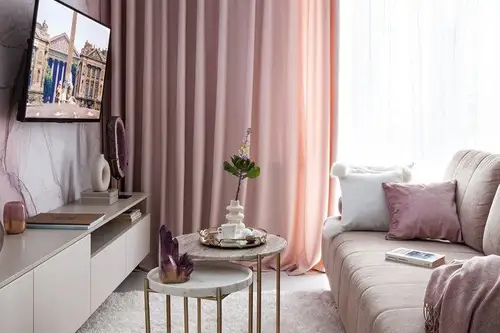 Decor elegant si feminin intr-un studio de 31 de metri patrati