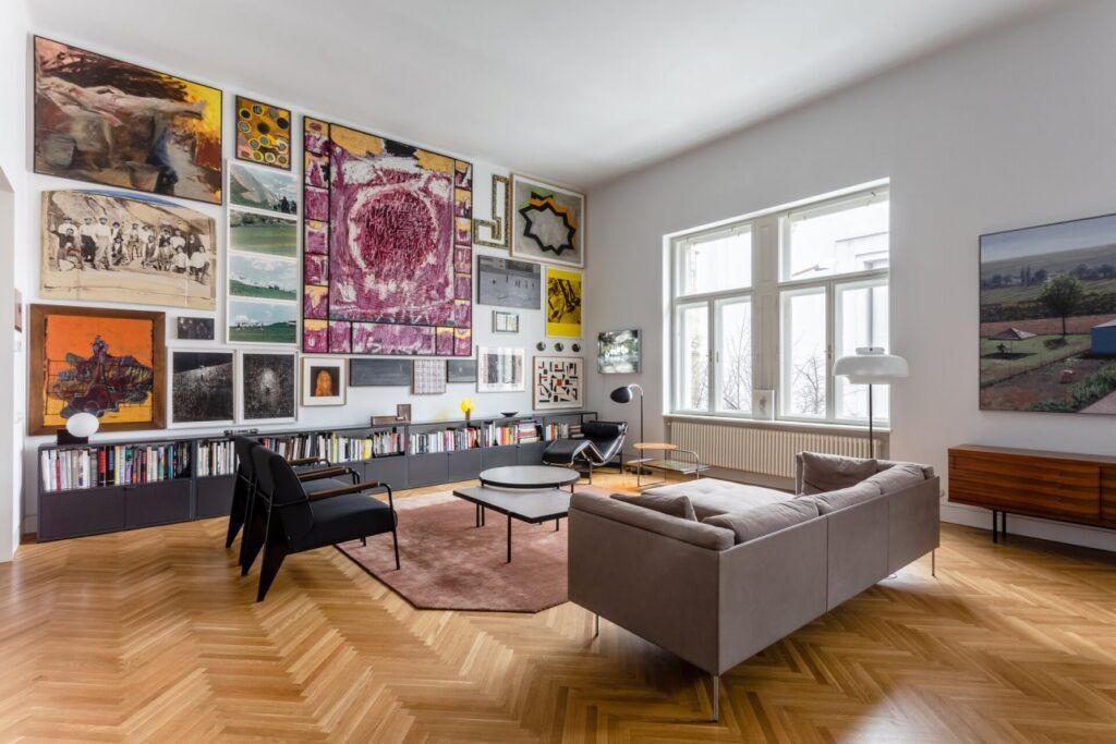 Contemporary Design in a Historic House Apartment