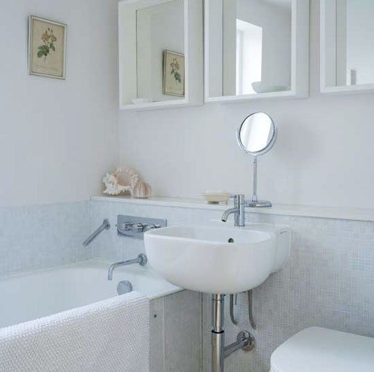 7 Essential Ideas for a Small Bathroom
