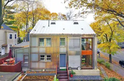 Transparent Houses, or Energy Efficient Homes