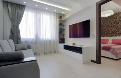 3-Bedroom Apartment with Modern Decor in Conturat