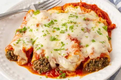 Cannelloni vegani cu ciuperci, soia și spanac