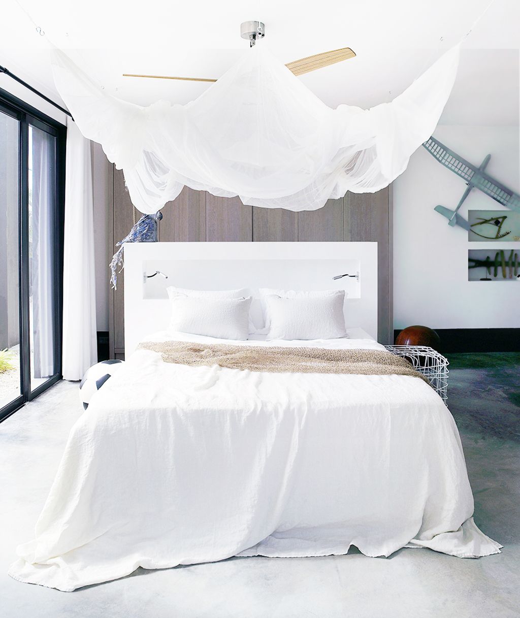 How to Build a Canopy Bed