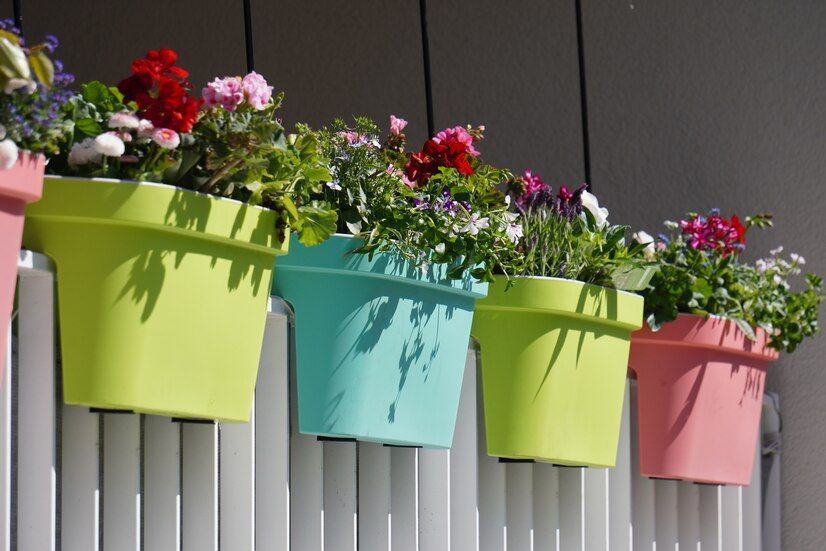 Alegerea jardinierei potrivite pentru balcon