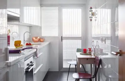 10 Modern Kitchens Designed for Small Spaces