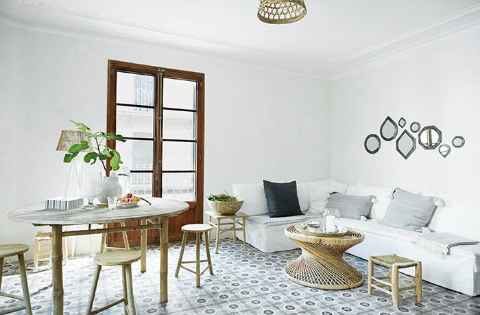 Charming Mediterranean Design for a 3-Bedroom Apartment