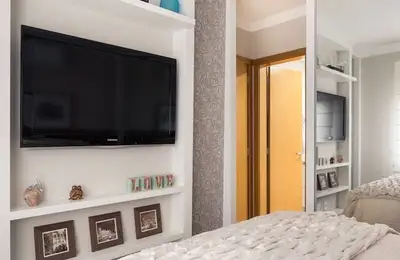 Bedroom TV: Design Ideas