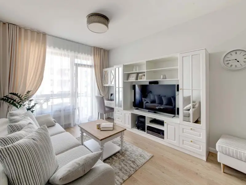 Stil clasic si elegant pentru apartamentul unei familii tinere