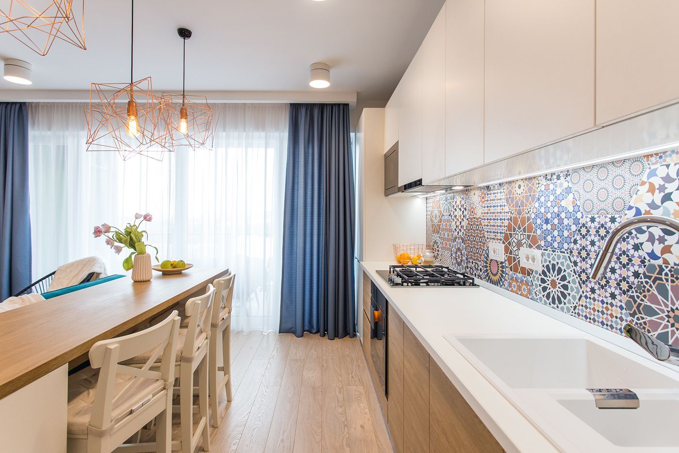 Bright and Colorful Apartment Furnished in Oradea