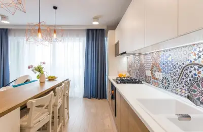 Bright and Colorful Apartment Furnished in Oradea