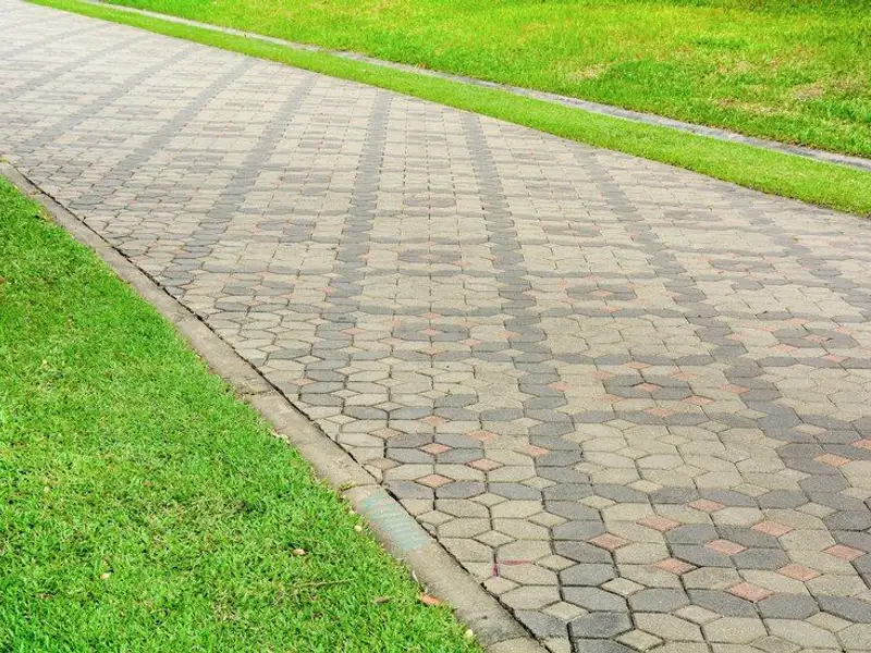 Tipuri de pavaje moderne pentru curtea ta