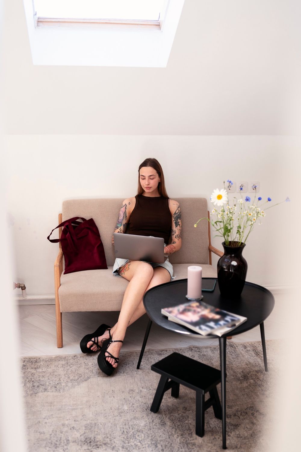 Amenajarea unui apartament studio: soluții creative pentru a optimiza fiecare metru pătrat și a crea un spațiu funcțional și estetic