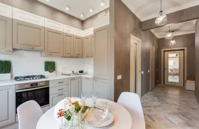 Brick, Microcement, and Glass: How a 41 sq m Space Can Surprise You