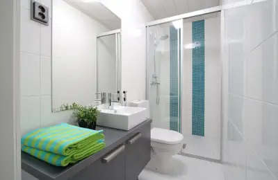 Modern and Functional Design in a Small Bathroom