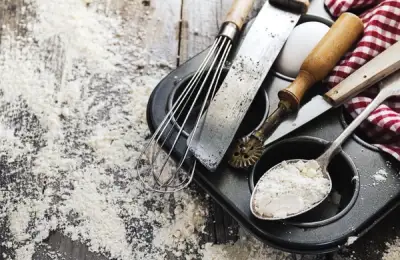 What are the most important furniture pieces in the kitchen?
