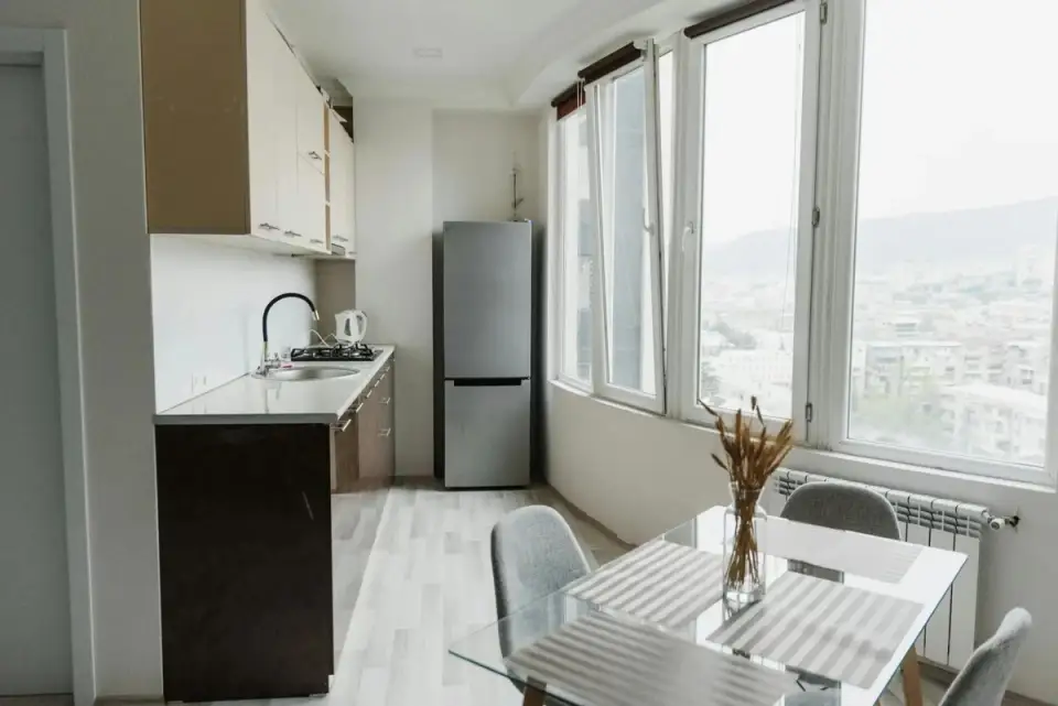 Maximizing Space in a Small Kitchen with Furniture
